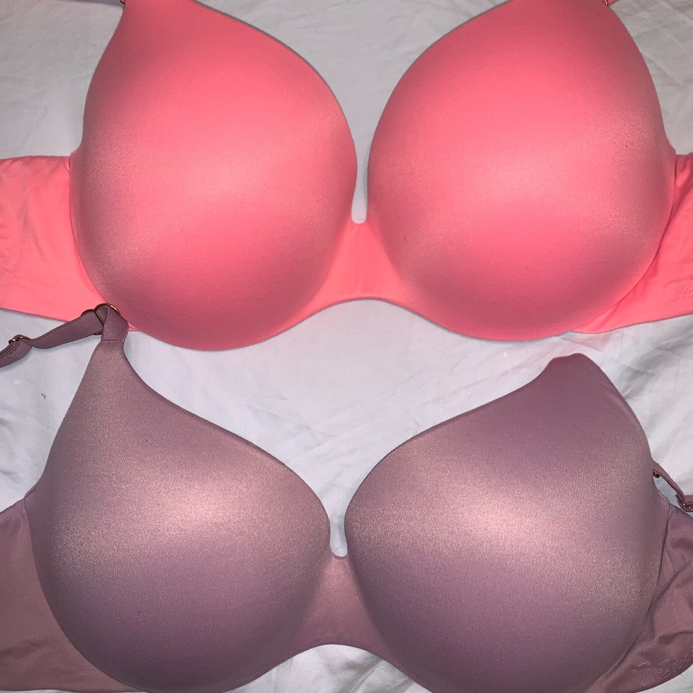 Victoria’s Secret Incredible bras size 36D